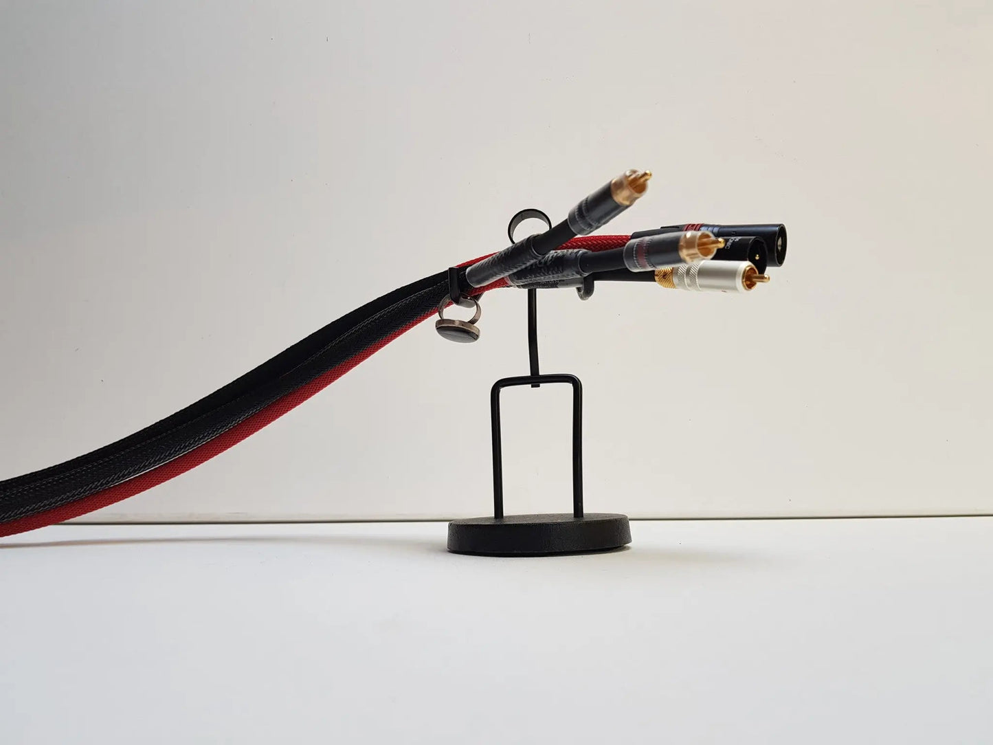 First Directional WaY RCA / XLR - AudioWijzer