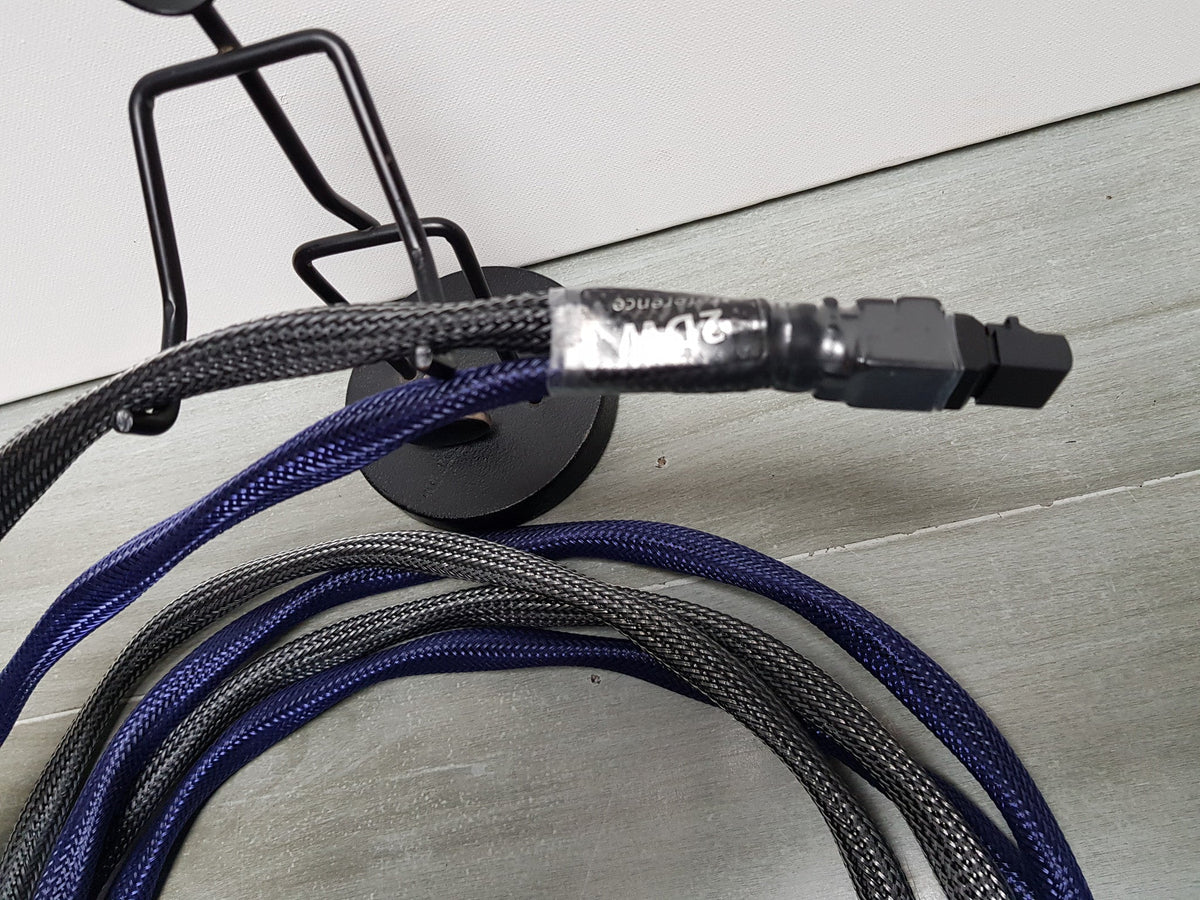M-Way 2DW Gold UTP netwerkkabel - AudioWijzer