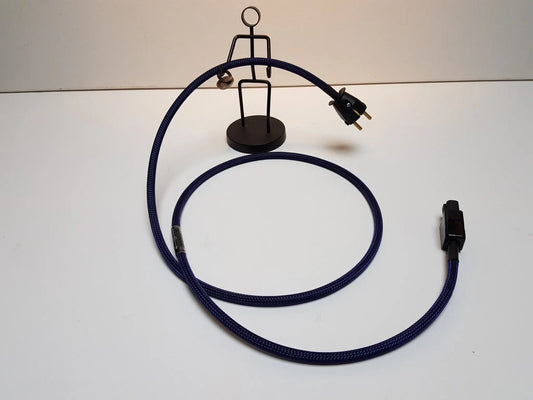 M - Way First Reference AC - AudioWijzer